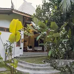 Adara Homestay