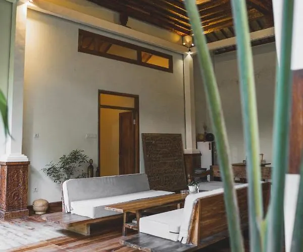 Adara Homestay