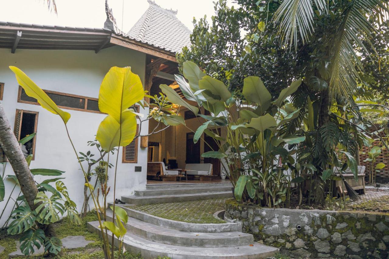 Adara Homestay